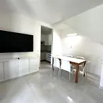 Vila Comfy With Pool Access