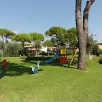 Comfy With Pool Access Vila *