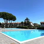 Comfy With Pool Access Vila