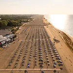 Comfy With Pool Access Vila Bibione