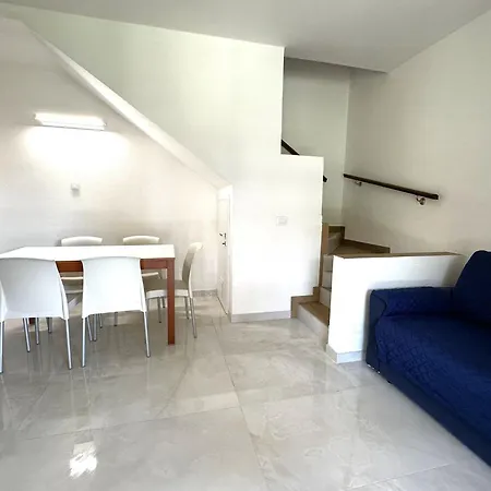 Vila Comfy With Pool Access