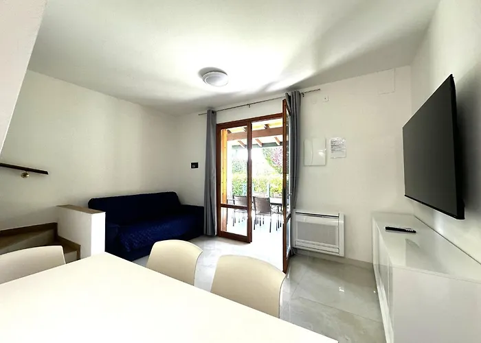 Comfy With Pool Access Бибионе