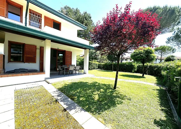 Comfy With Pool Access Вилла