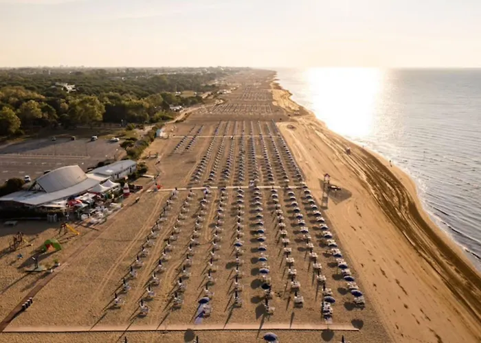 Comfy With Pool Access Вилла Бибионе